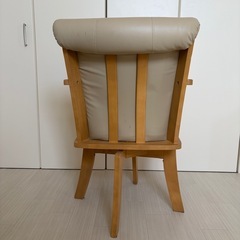回転椅子（ガタつきあり）の画像