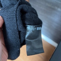 UNIQLO カシミヤ100%タートルネックセーターレディースの画像