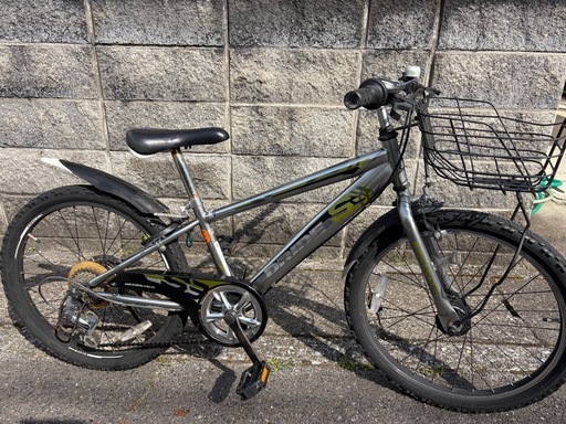 【ジュニアマウンテン】22インチ　外装6段変速付　若林自転車　膳所店　SALE中❗️