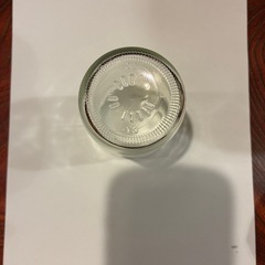 ふた付きカップの画像