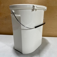 中古品 おむつ 防臭ペール 11L ゴミ箱 プラスチック製の画像
