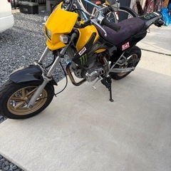 XR100モタードいい部品ついてますよん
の画像