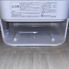 2022年製 アイリスオーヤマ サーキュレーター式衣類乾燥除湿機 KIJDC-N50-Wの画像