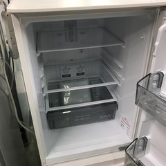 ジャングルジャングル貝塚店　冷蔵庫　ミツビシ　2024年製　右開き　2ドア　白　ホワイト　146L 間冷式　ファン式　耐熱トップテーブル　中古　貝塚市　二色浜の画像