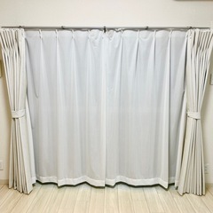 カーテン（レース付き）の画像