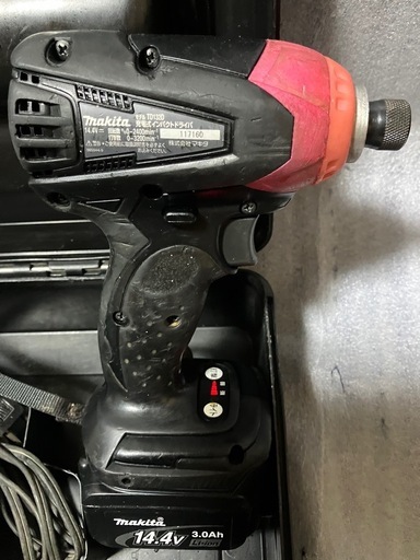 マキタ 14vインパクトドライバTD132D中古美品