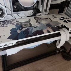 AMD RX 7800 XT グラフィックボードの画像