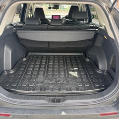 令和2年式　RAV4 ハイブリッドの画像