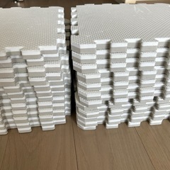 【お譲りする方決定しました！】リバーシブルジョイントマット28枚の画像
