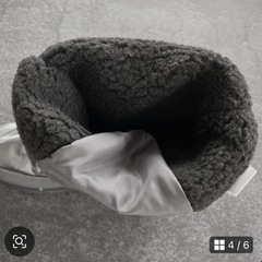 メタリックグレー　スノーブーツの画像