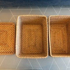 無印良品　重なるラタン長方形バスケット　蓋付きの画像