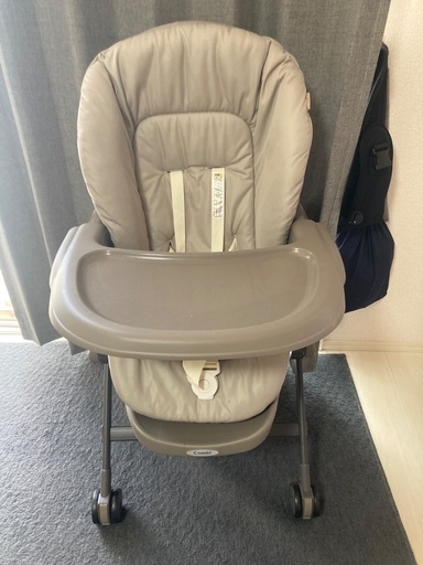 【美品】Combi コンビ　ネムリラ　フィット　ハイローチェア　ベージュ　手動