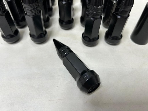 スチールスパイクデザインナット　M12　P1.5（ブラック）