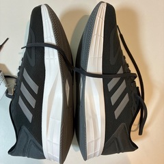 adidas メンズスニーカー　26.5の画像