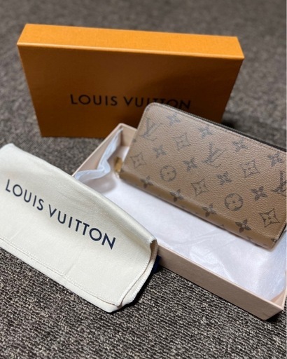 ルイヴィトン財布 M82444