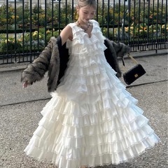 treat urself angel wings long dressの画像