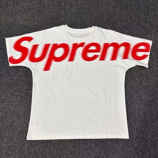 Supreme  半袖Tシャツ