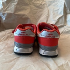 new balance 13センチ　子ども用シューズの画像