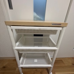 キャスター付きワゴンの画像