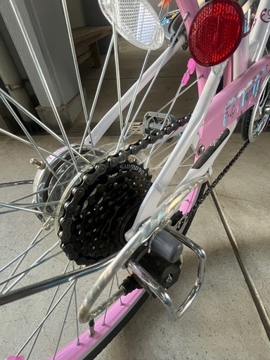 取引中です。22インチ　女の子　自転車