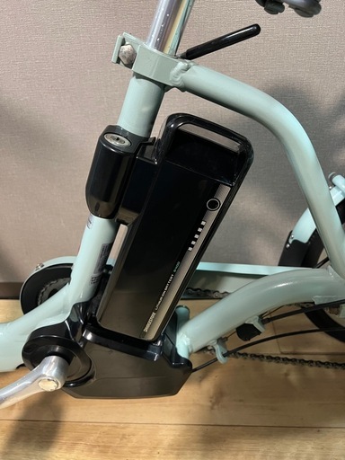 美品✨ ブリヂストン電動三輪自転車、バッテリーB400 (14.3～14.6Ah相当)