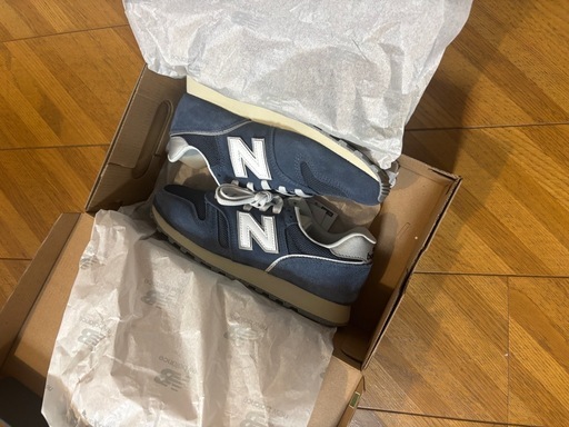 新品NewBalanceスニーカー【左右サイズ違い】