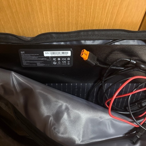 お引取り者決定 ヒビ割れあり）エコフロー     ポータブルソーラーパネル 160w