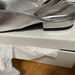 MサイズシルバーミュールMサイズ未使用の画像