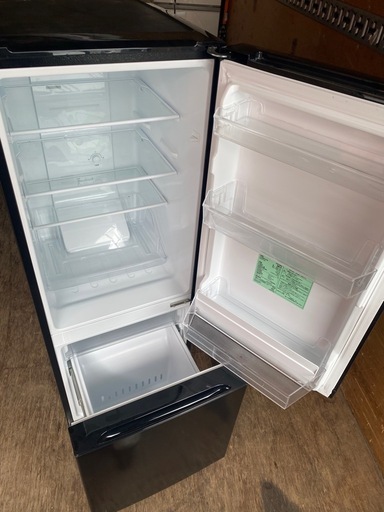 NO C60?福岡市内配送設置無料✨?REFAGE YRZ-F15LK 2ドア冷蔵庫 156L 右開き ブラック 2023年