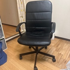 オフィスチェアの画像