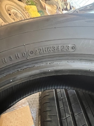お買い上げありがとうございました?アルファード外し❗️225/60/18    