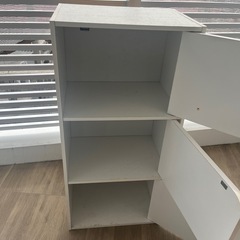 3段ボックス　扉付きの画像