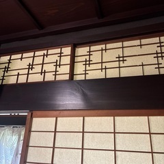 欄間と障子ガラスの画像