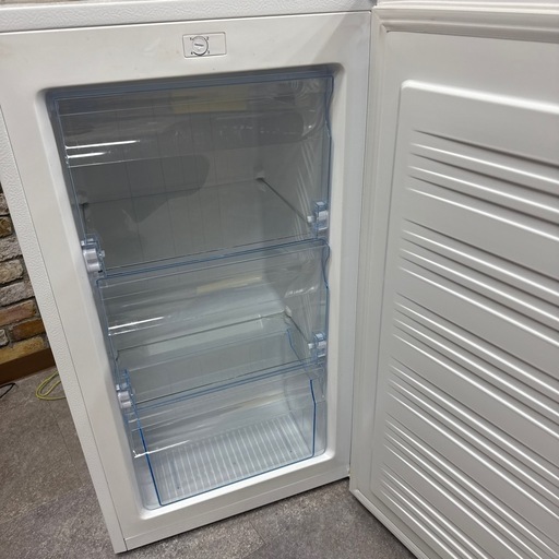 【杭瀬引取】三共  家庭用冷凍庫 65L ZU60 使用1ヶ月 