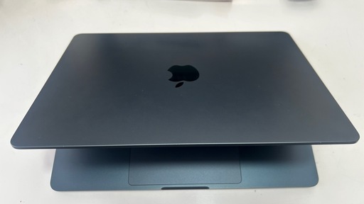 【美品】Apple MacBook Air 本体　M2 13インチ　ミッドナイト