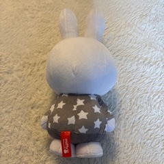 ミッフィーのぬいぐるみの画像
