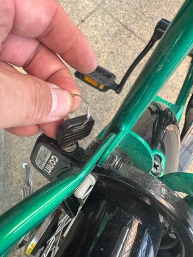 通勤通学　美品　20インチ自転車　6段変速付