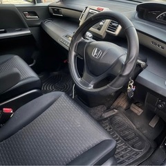 限定価格！現車確認可！フリードスパイク　の画像