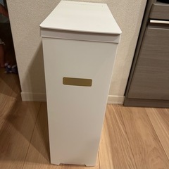 TOWERスリム蓋付きゴミ箱の画像