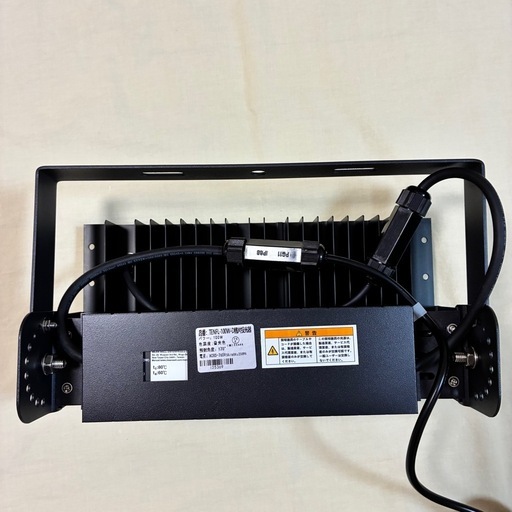 【新品未使用】LED投光器 昼光色6000K 100W 20,000lm 120°広角 180°自由調整 5M配線 PSE認証済み 