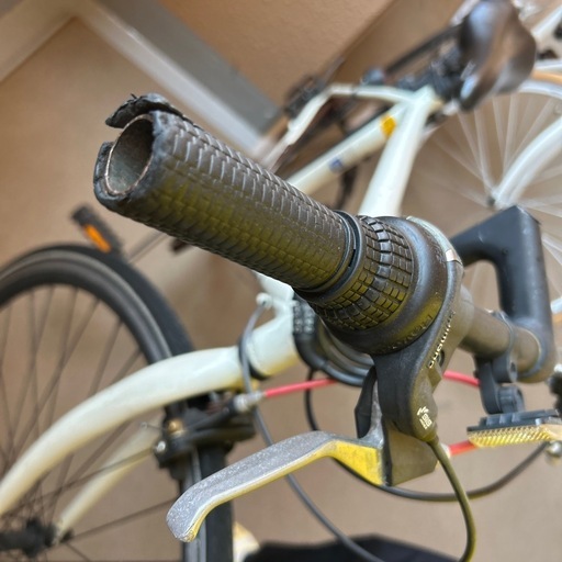 CHEVROLET クロスバイク 自転車28インチ
