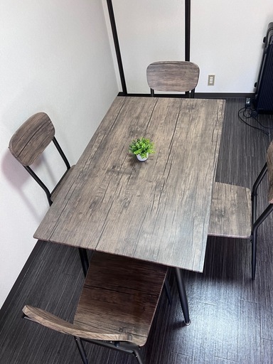 【美品】ダイニングテーブルセット (テーブル1台 ＋ 椅子4脚)