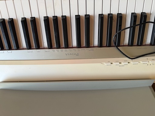 電子ピアノ CASIO     Privia PX-130
