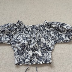 GYDA トップスの画像