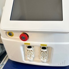 値下げしました‼️美品　LED脱毛機 業務用脱毛機 フォト ラジオ波 複合機の画像