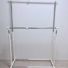 2段ハンガーラックの画像