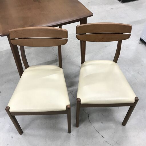 中古】金沢市のダイニングテーブルを格安/激安/無料であげます・譲り ＼家具＊家電のお店／【ｼﾞｬﾝｸﾞﾙｼﾞｬﾝｸﾞﾙ石川金沢店】ダイニングセット2人用 ニトリ 木目調/ブラウン W(幅)80cm×D(