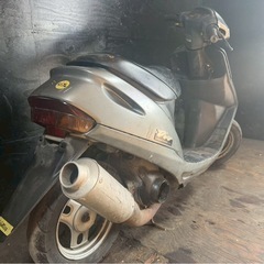 ★支払い総額3.3万円★関東県内即日配送可能！ホンダ　スーパーディオ　AF27 社外チャンバー！2ストのためオイル継ぎ足しでOK！の画像