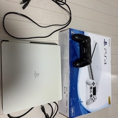 PS4本体売ります♪ PS4本体の中古が安い！激安で譲ります・無料であげます｜ジモティー