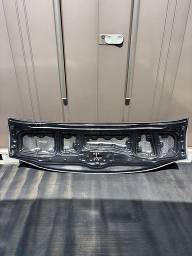 　ハイエース200系M.T.S.BERTEX カーボンボンネットバットフェイスハイエース　エムテクノ
